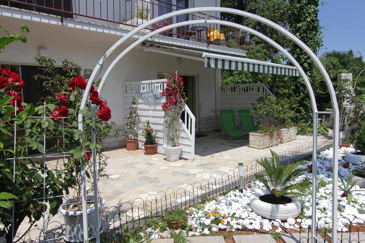 Guesthouse Villa Stanger 2 洛夫兰 外观 照片