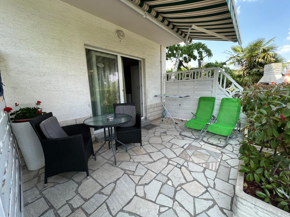 Guesthouse Villa Stanger 2 洛夫兰 外观 照片