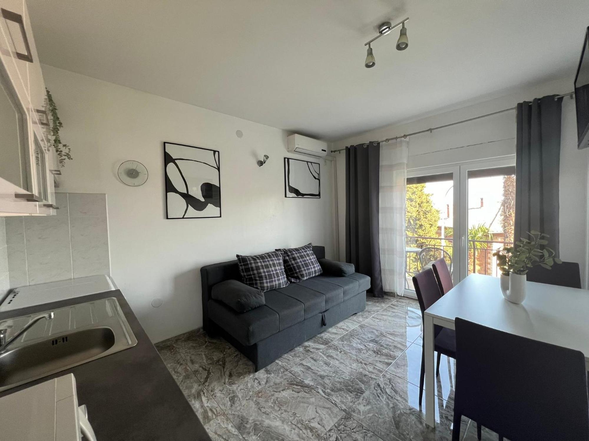Guesthouse Villa Stanger 2 洛夫兰 外观 照片